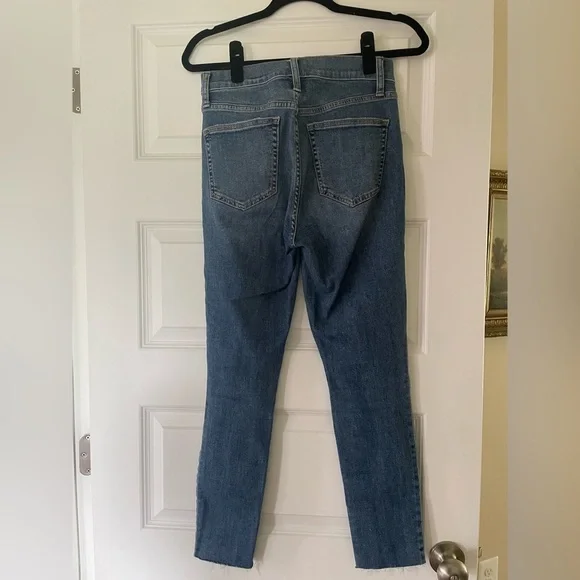 Gap Women’s True Skinny Sky High Jeans, 26/2 Short - Picture 4 of 6